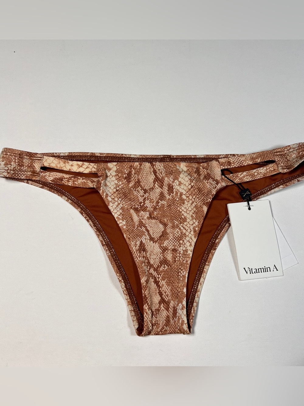 NWT Vitamin A Swim  Neutra Hipster Cheeky bikini bottom snake print Large